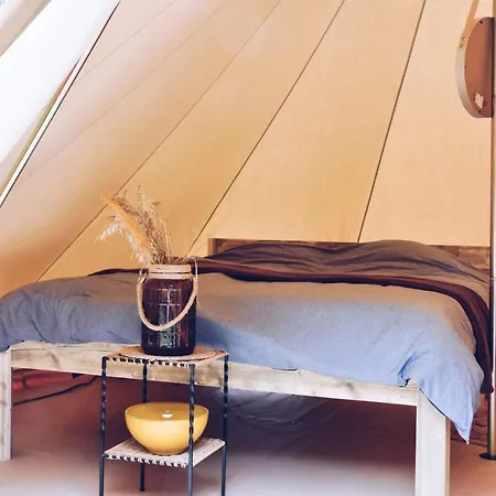 Les Insolites Du Domaine D'haulme Campismo de Luxo *